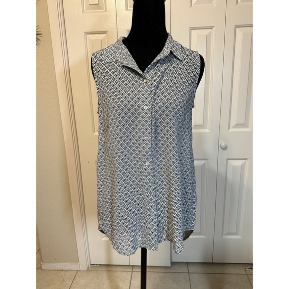 H&M Women Sleeveless Flowy Collared Sheer Geometric ButtonDown Blouse‎ Size 4 - Picture 1 of 10